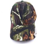 Gorro con visera camuflado + linterna + destapador incluidos