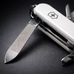Navaja Nail Clip white / blanca VICTORINOX - Imagen 3